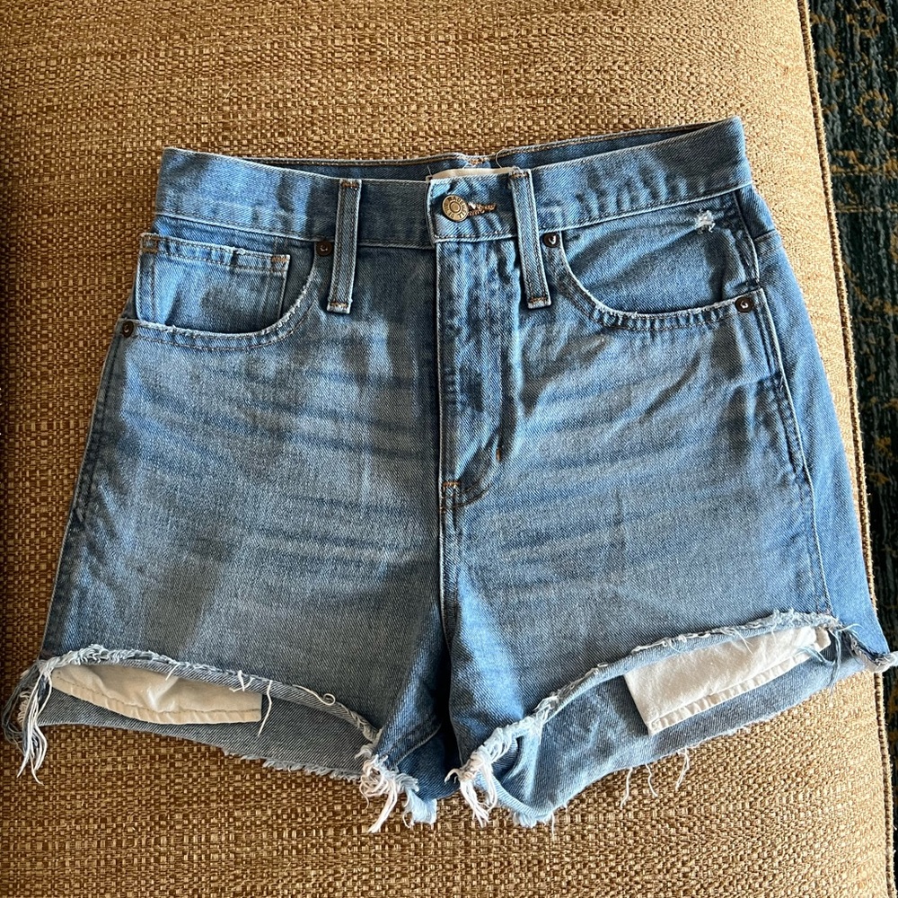 High waisted Madewell shorts size 25
